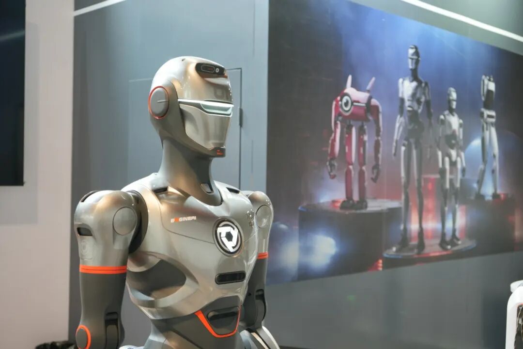 众擎2025 CES回顾：创新与期待交织，共铸辉煌未来